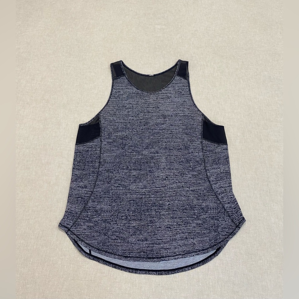 Lululemon Twillines White Black Mesh Sculpt Tank II Active Running Training 10